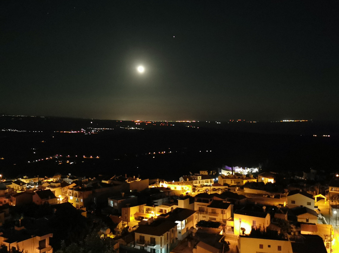 Hill View Hotel Apartments主图