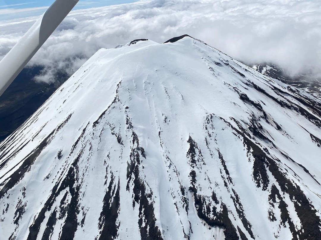 Mountain Air Scenic Flights Day Tour景点图片
