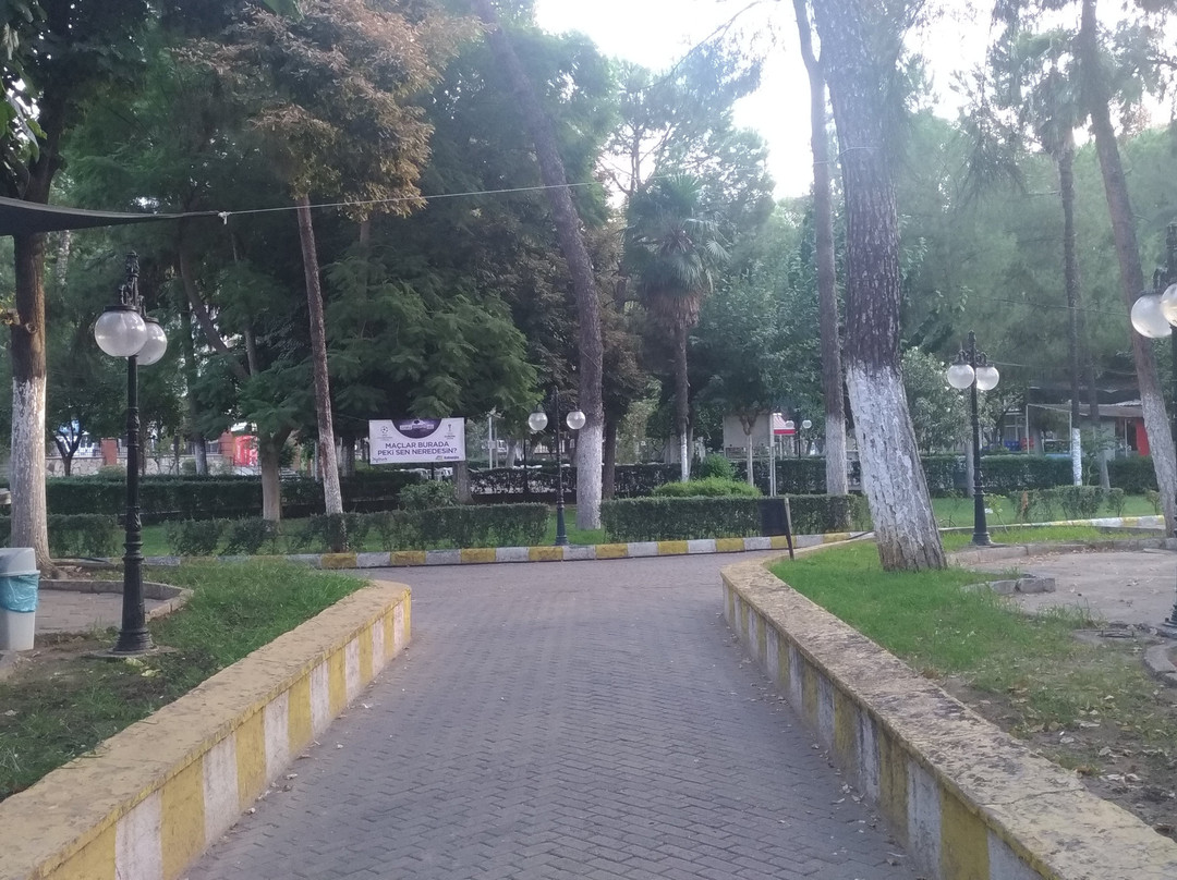 Ugur Mumcu Parkı-纳济利必去景点