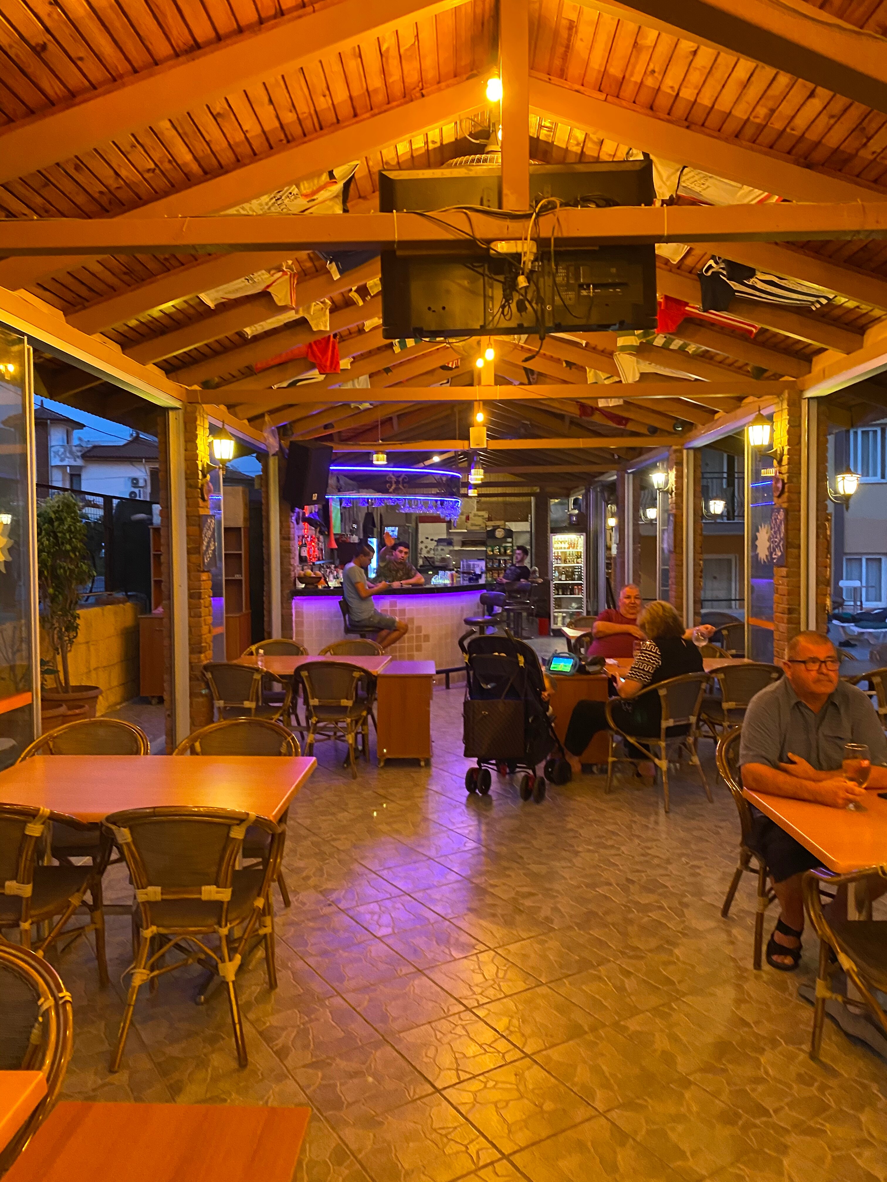 Club Sun Village Apartments-餐饮
