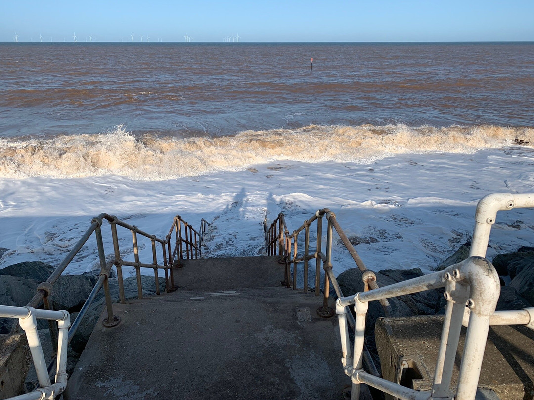 Withernsea Beach景点图片