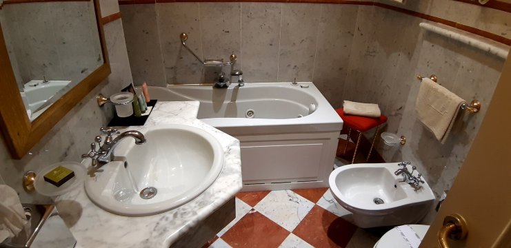 斯皮纳里酒店-浴室