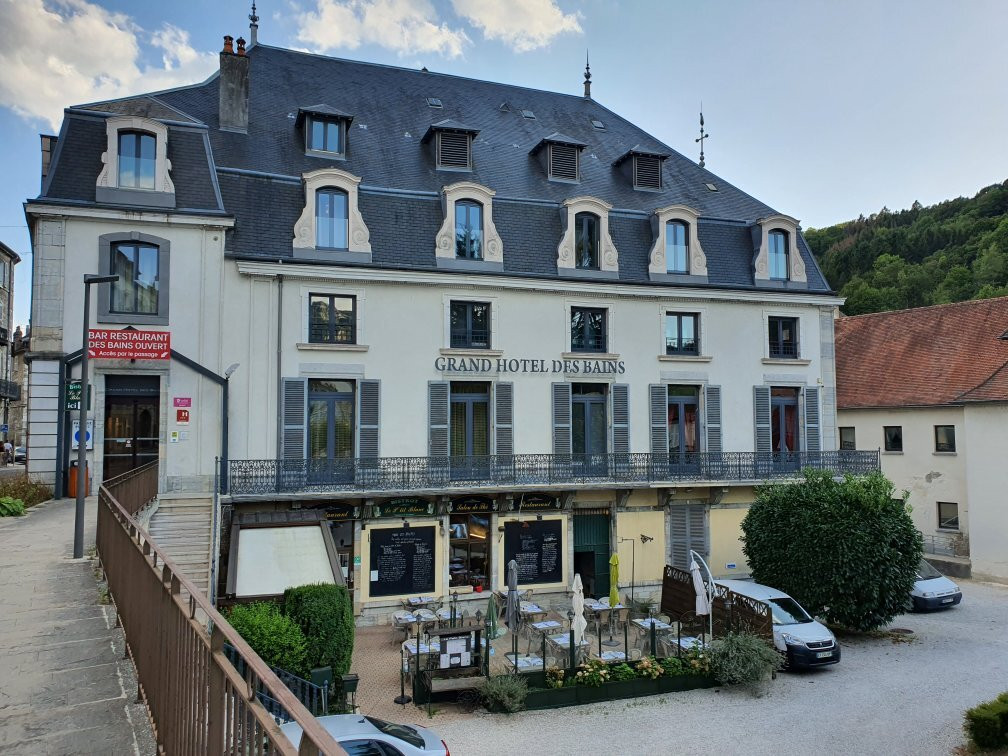 Logis Grand Hotel Des Bains主图