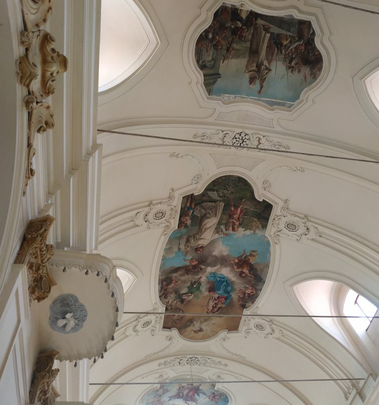Chiesa di San Bernardo-Decollatura必去景点