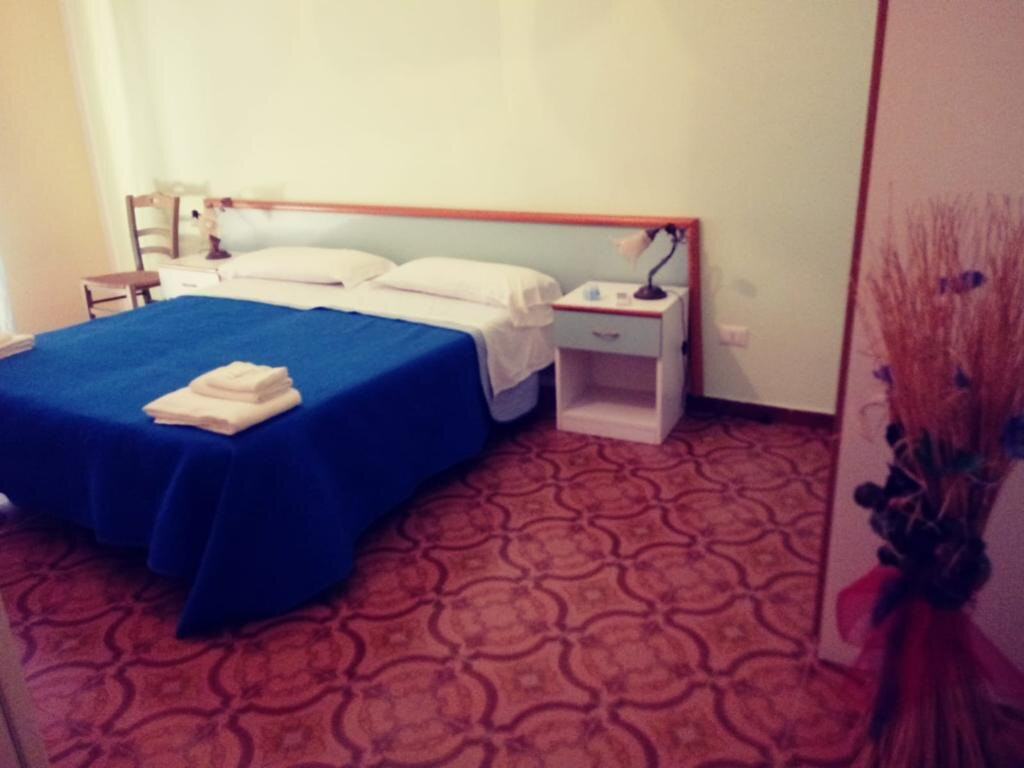 拉施科格利耶拉家庭旅馆