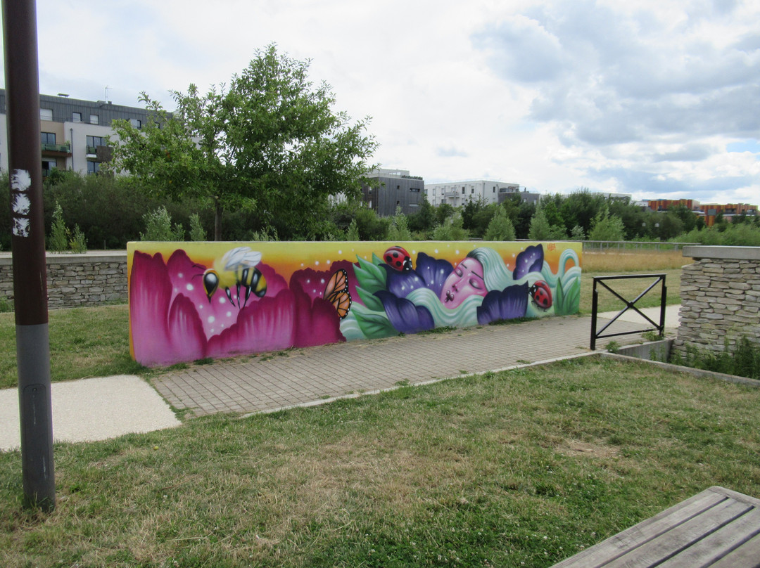 Fresque "silence, Çà Pousse"