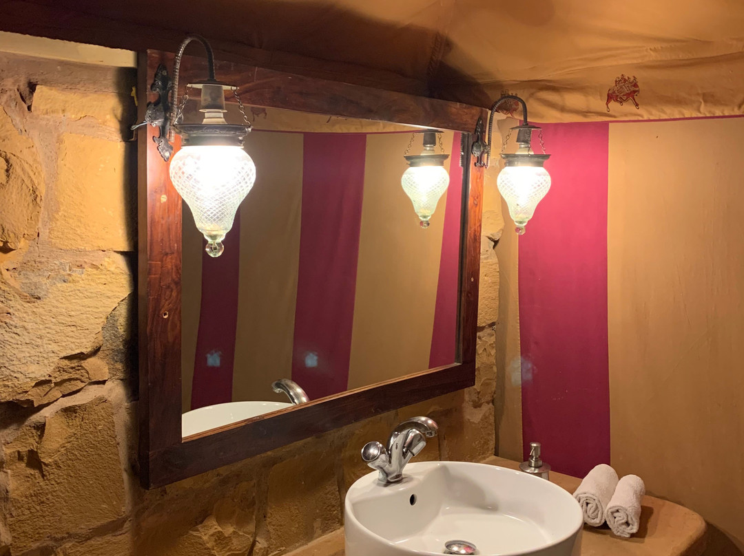 大摩达沙漠营地主图