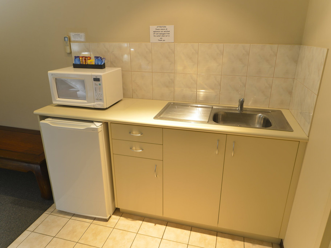 金合欢树林汽车旅馆主图