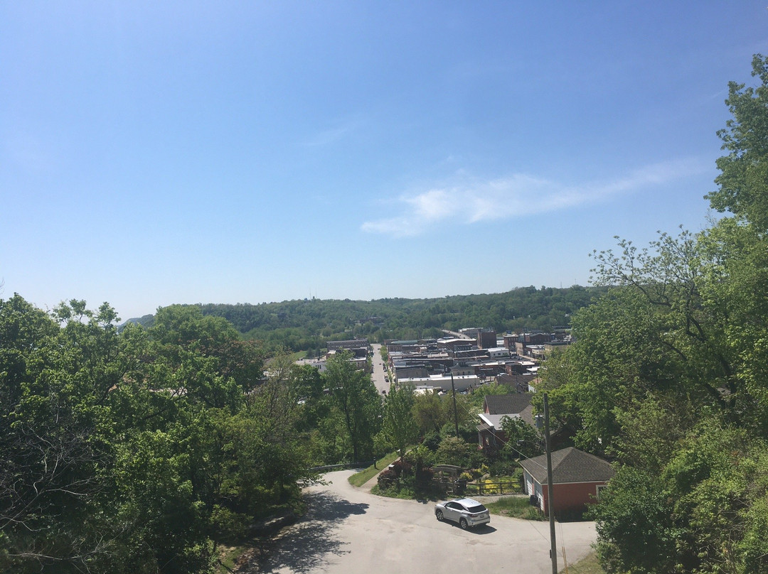 Mark Twain Memorial Lighthouse-汉尼拔必去景点
