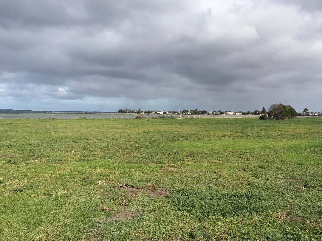 Hobsons Bay Coastal Trail景点图片