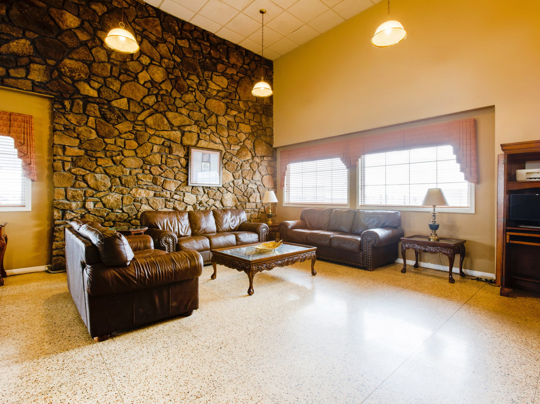 OYO Hotel Lebanon MO I-44主图