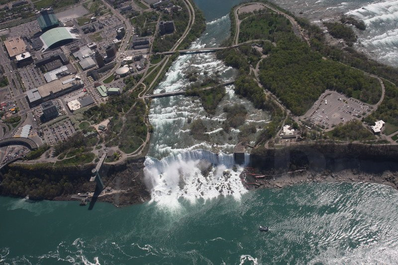 Niagara Helicopters景点图片