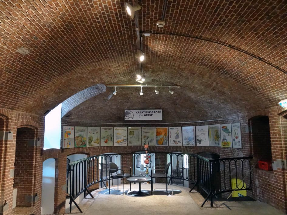 Rijksmonument Torenfort aan de Ossenmarkt uit 1861-韦斯普必去景点