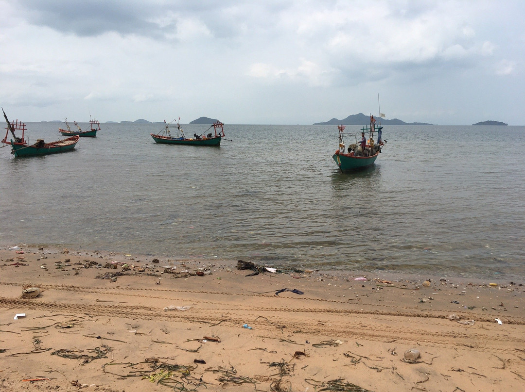 Angkul Beach-白马必去景点