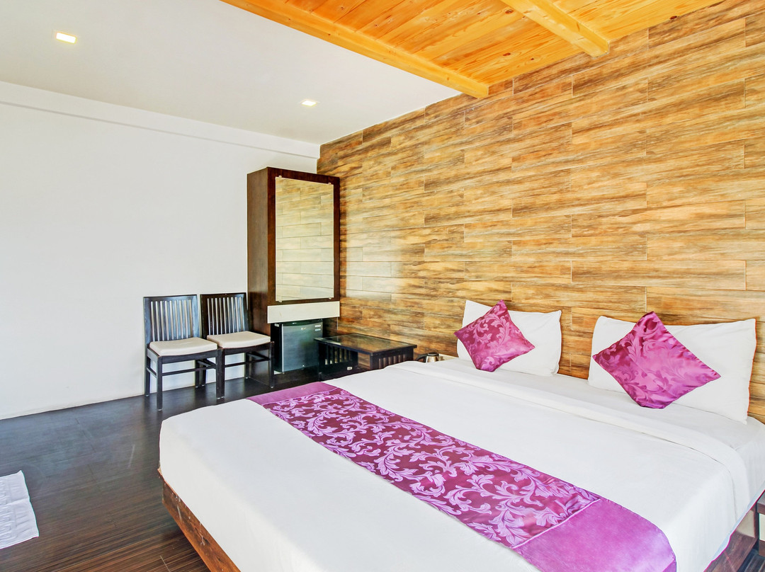 Treebo Tryst Crown Inn主图