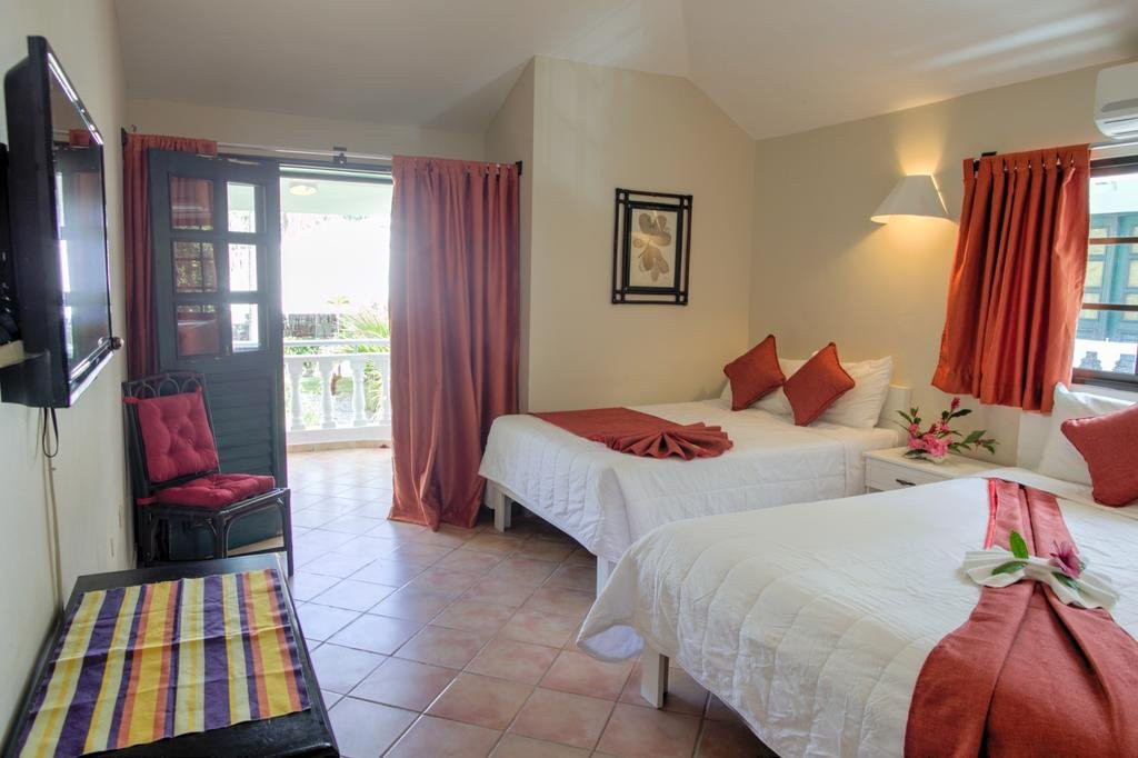 Turtle Lagoon Beach主图