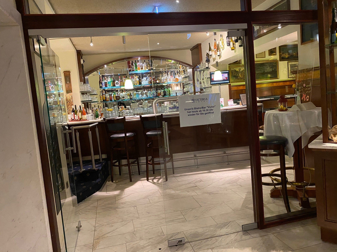 Victoria Hotel主图