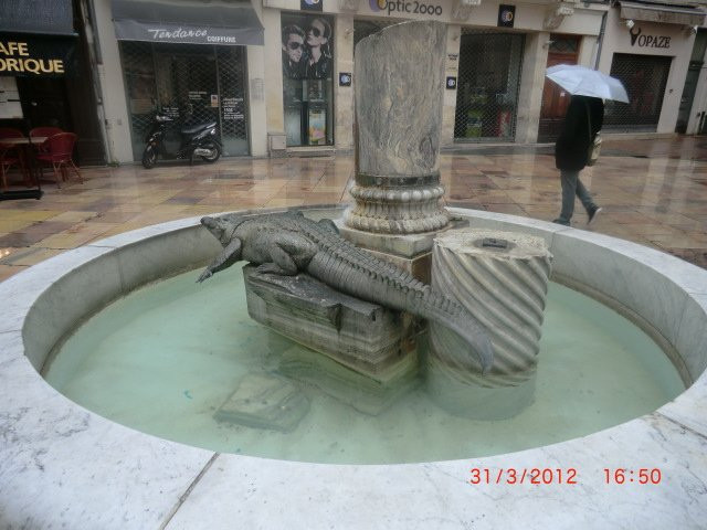Place du Marche-尼姆必去景点
