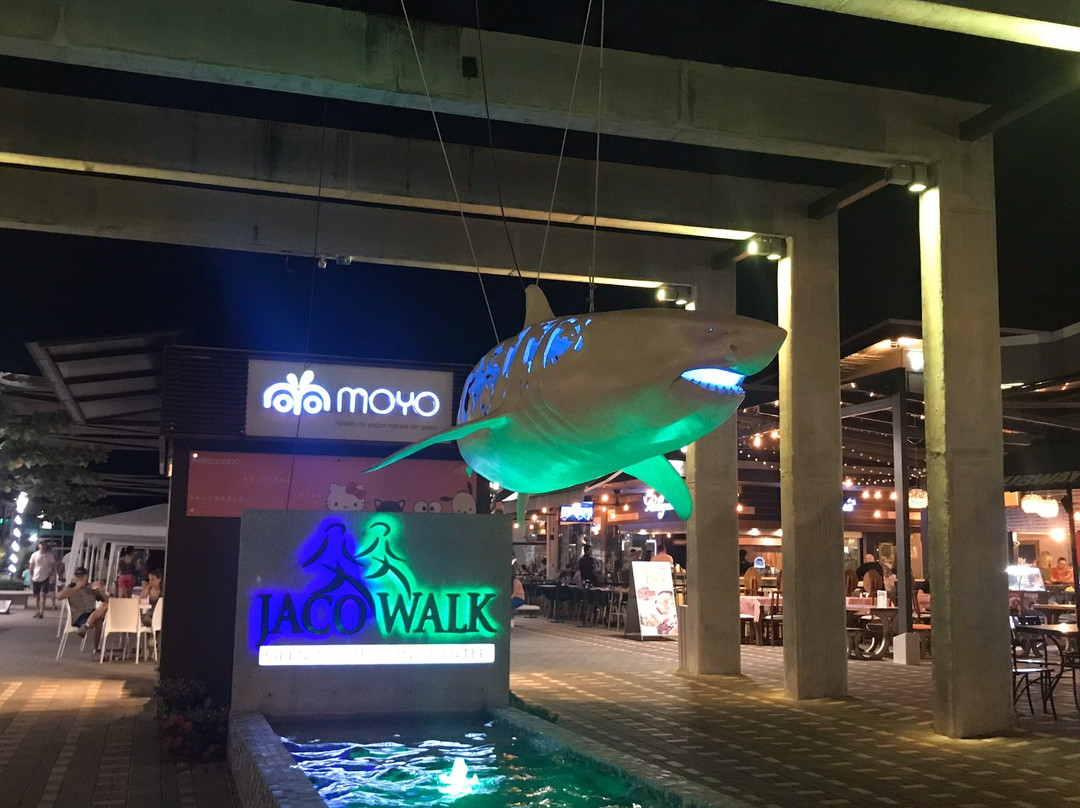 Jaco Walk Open Air Shopping Center-哈科必去景点