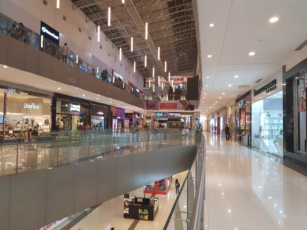 Ventura Mall-圣克鲁斯省必去景点