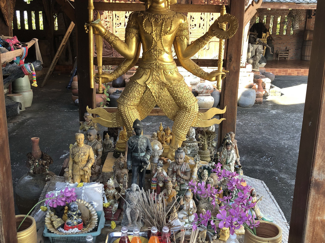 Wat Phra That Tin Tan Luang景点图片