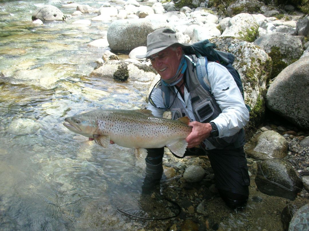 River Haven Lodge主图