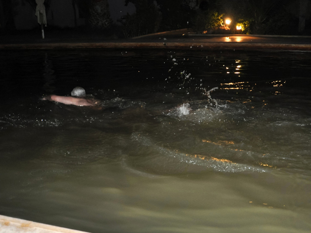 梅哈里杜兹酒店主图