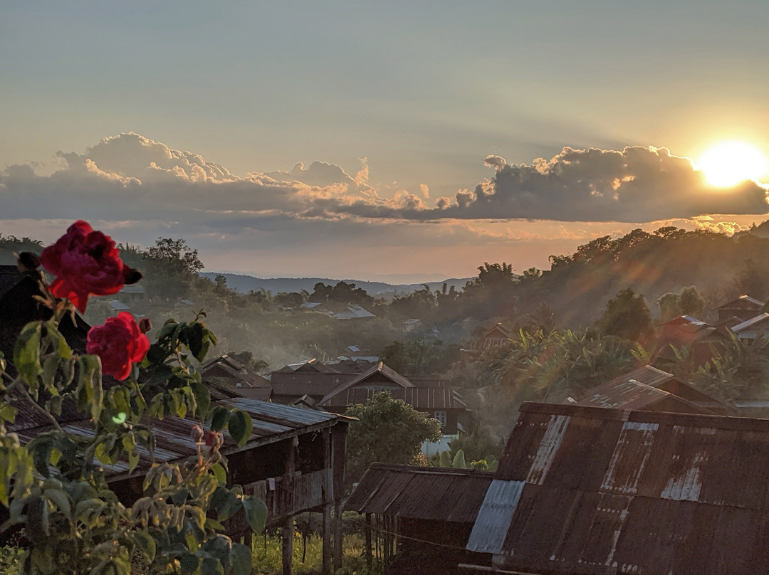 Hsipaw Sunrise , Shan State Trekking景点图片