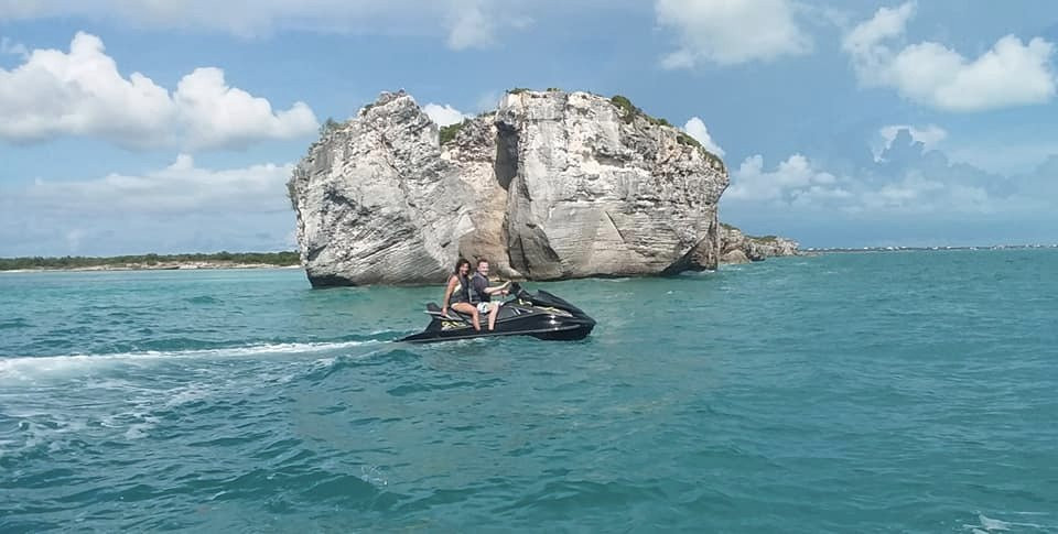 Rent A Ski-普罗维登西亚莱斯必去景点