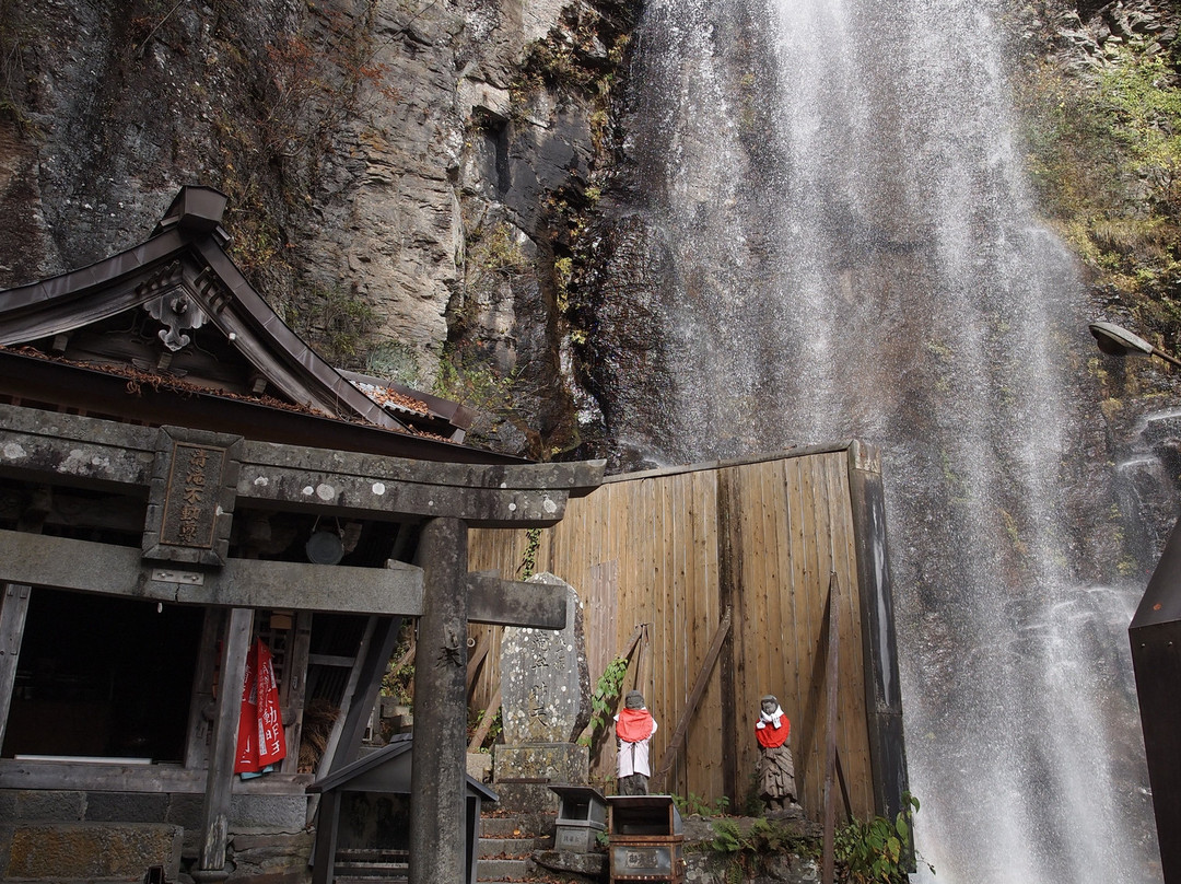 Kiyotaki Falls景点图片