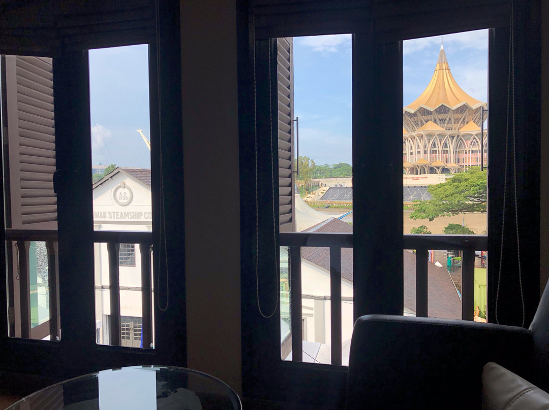 王后精品套房酒店主图