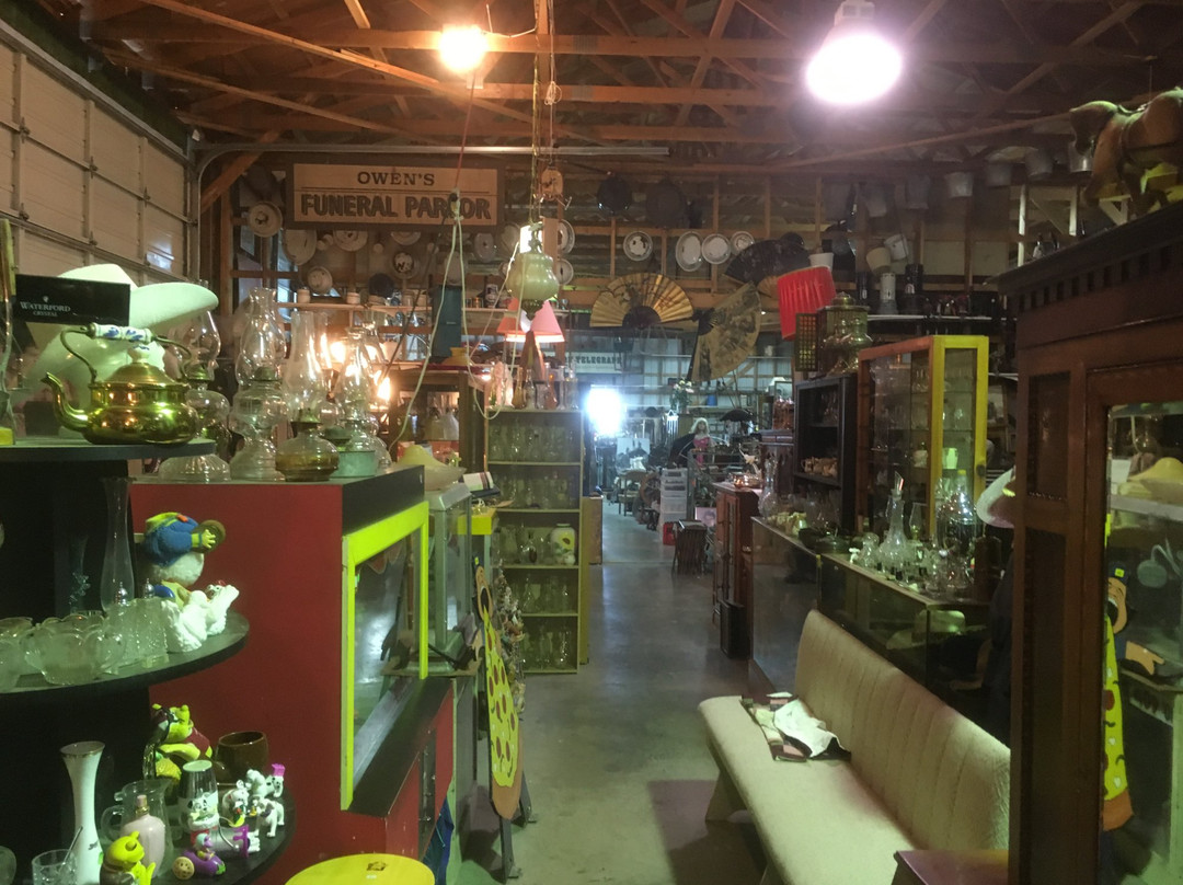 Granny & Grumpa's Antiques-阿伯茨福德必去景点