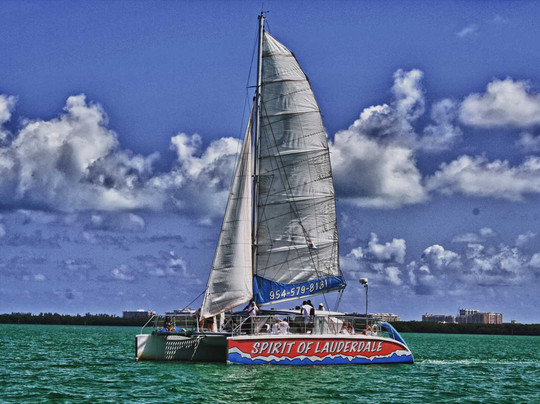 Tropical Sailing-劳德代尔堡必去景点