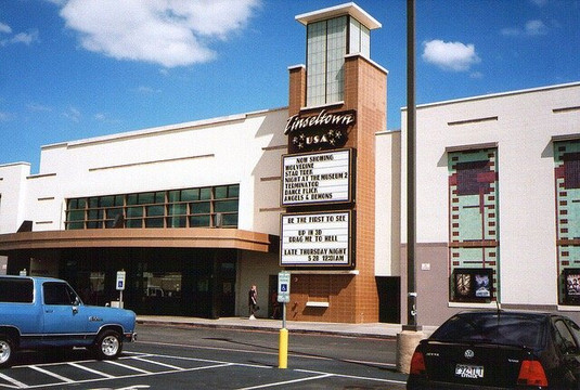 Christoval旅游景点-Cinemark Tinseltown USA