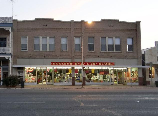 Dooley’s 5-10 & 25c Store-弗雷德里克斯堡必去景点