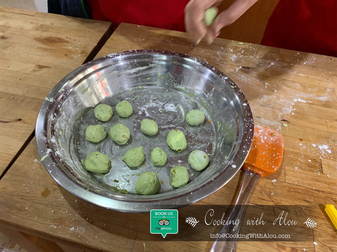 Cooking With Alou景点图片