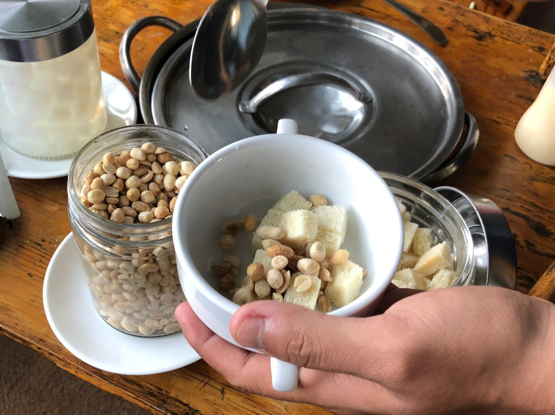 塞尔彭瑟尔滨海酒店主图