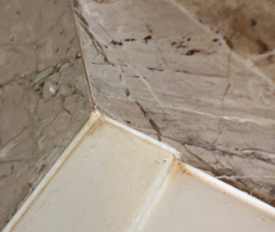 格朗德山丘水疗酒店主图