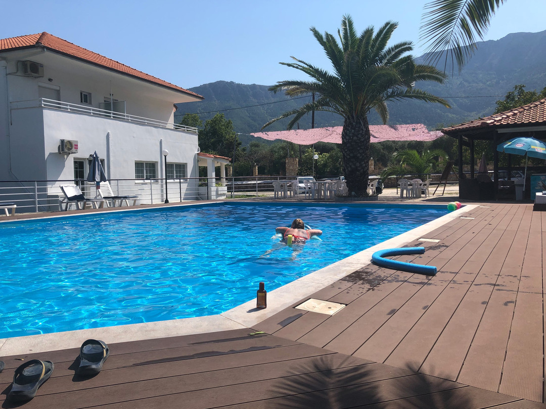 Achillion Hotel主图