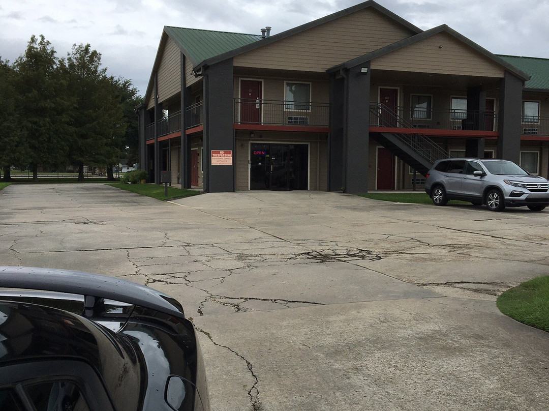 Cypress Inn - New Roads主图