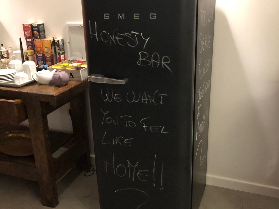 Teku Hotel主图