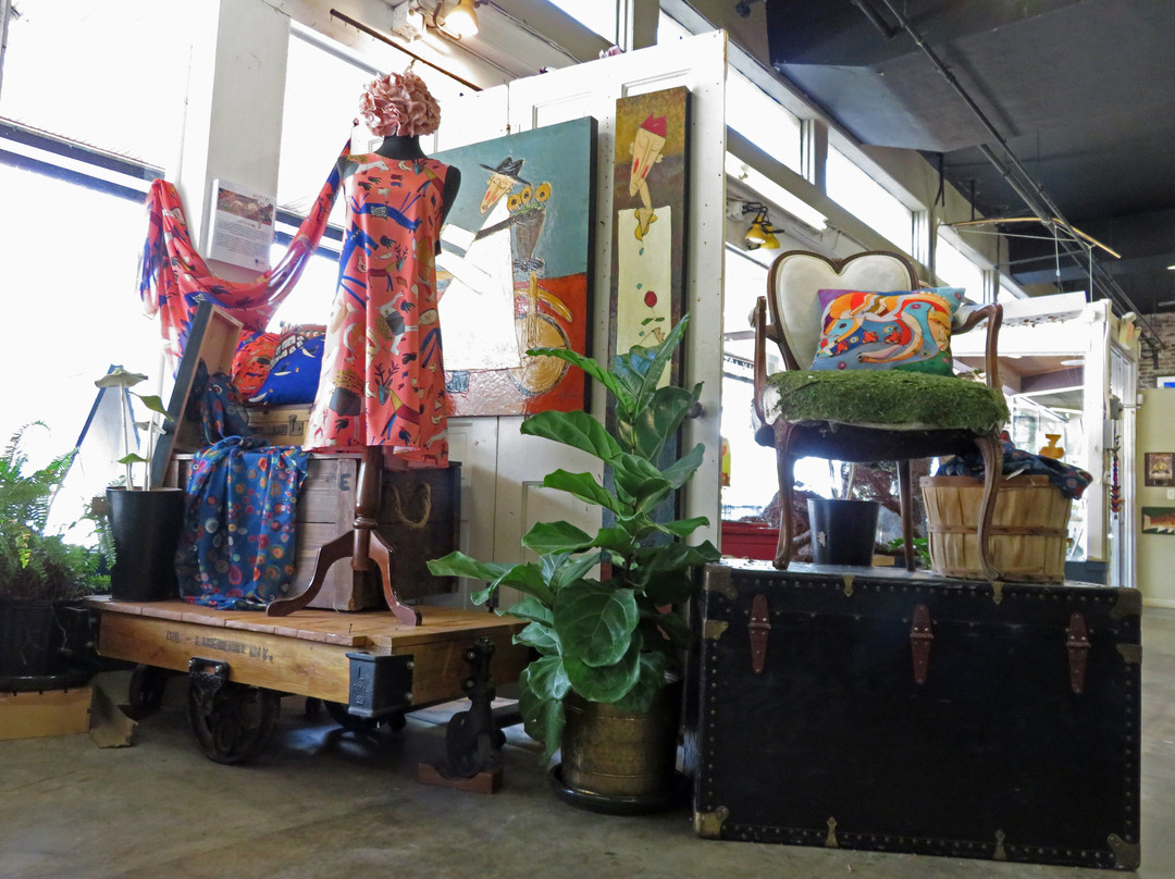 Jeanine Taylor Folk Art-桑福德必去景点