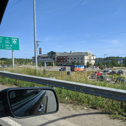 Holiday Inn Express & Suites Dieppe Airport By IHG主图