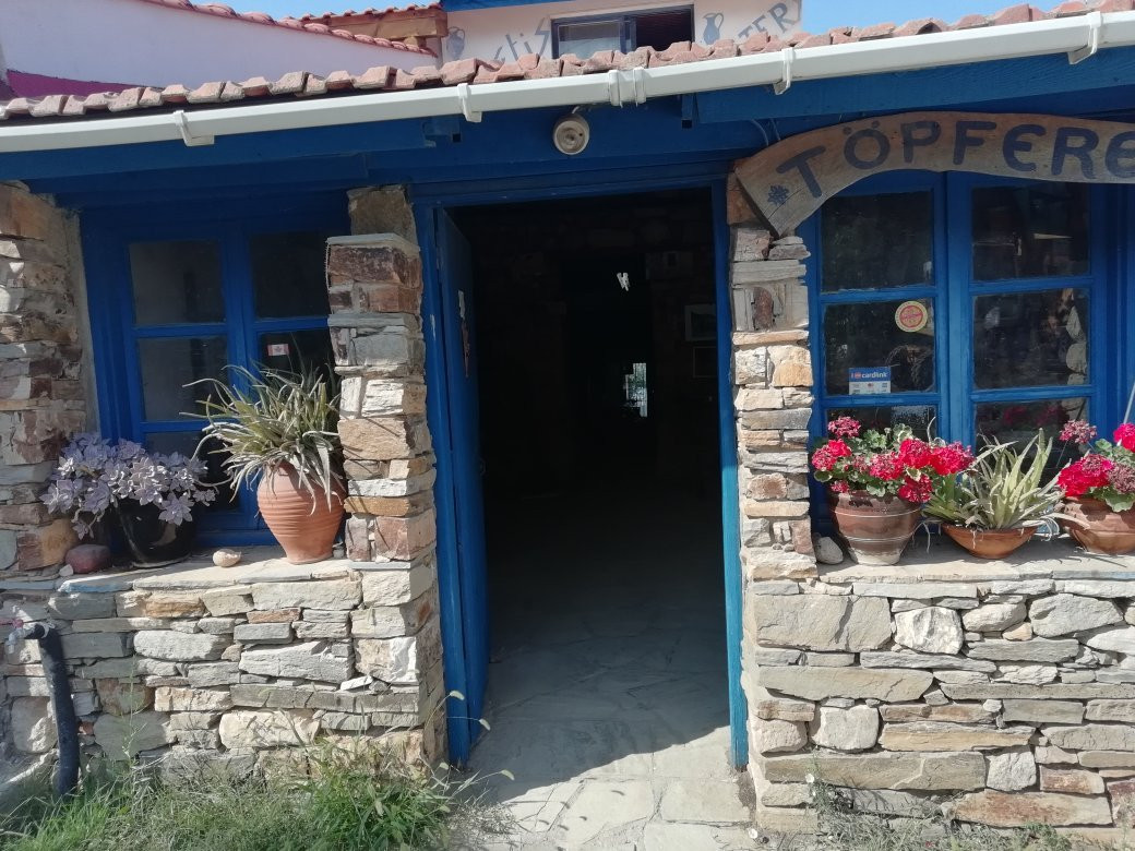 Costis Pottery-Thassos Town (Limenas)必去景点