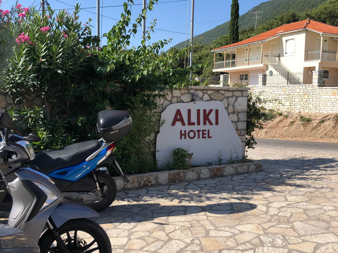 Aliki Hotel主图