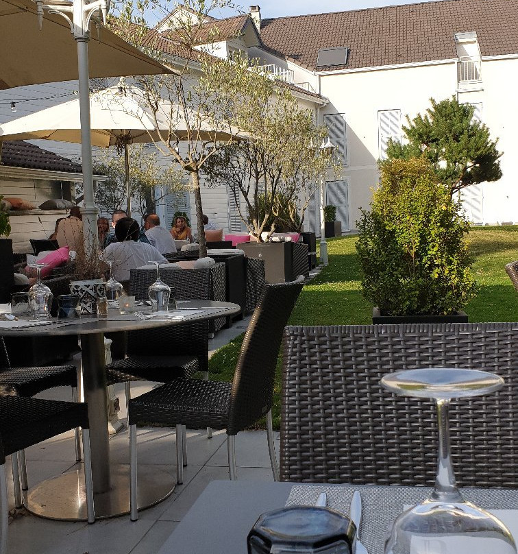 Hotel The Originals Paris Villepinte Acadie主图