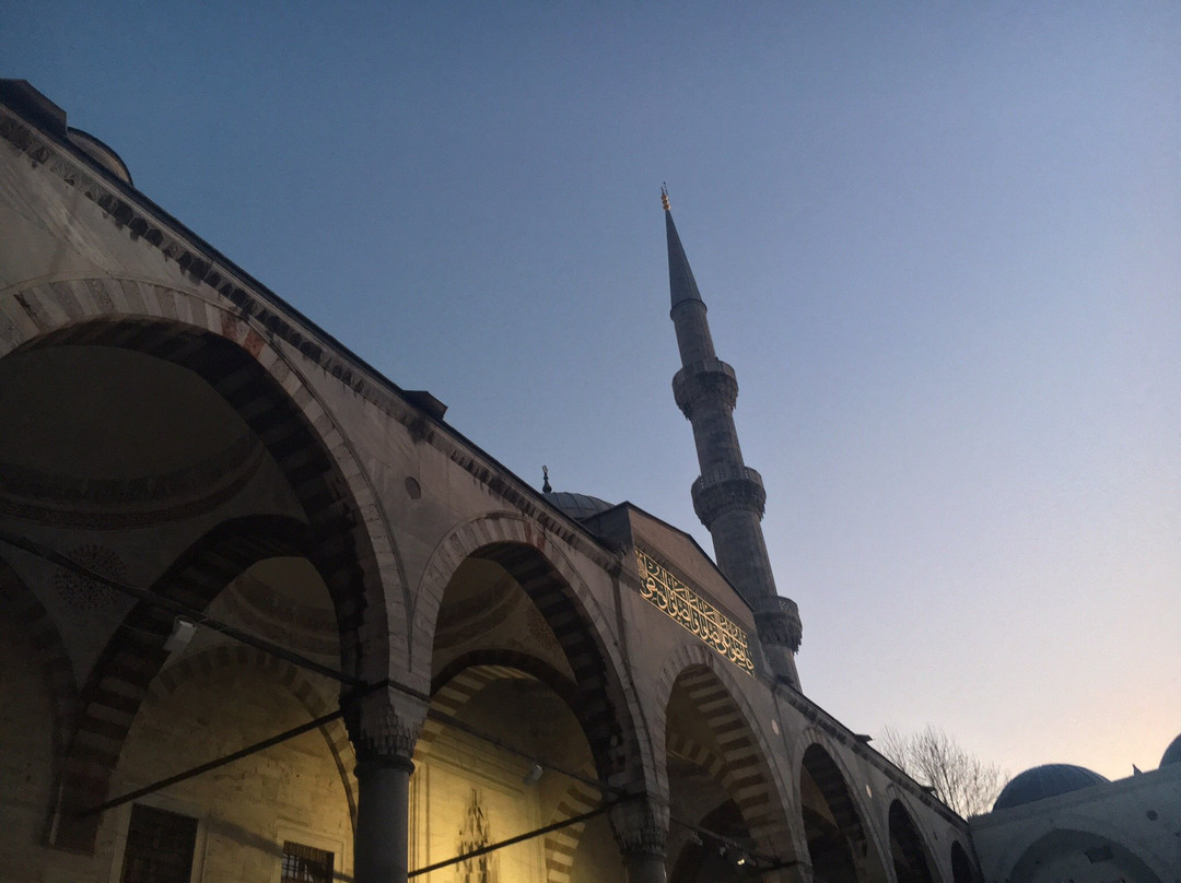 Blue Mosque-Mazar-i-Sharif必去景点