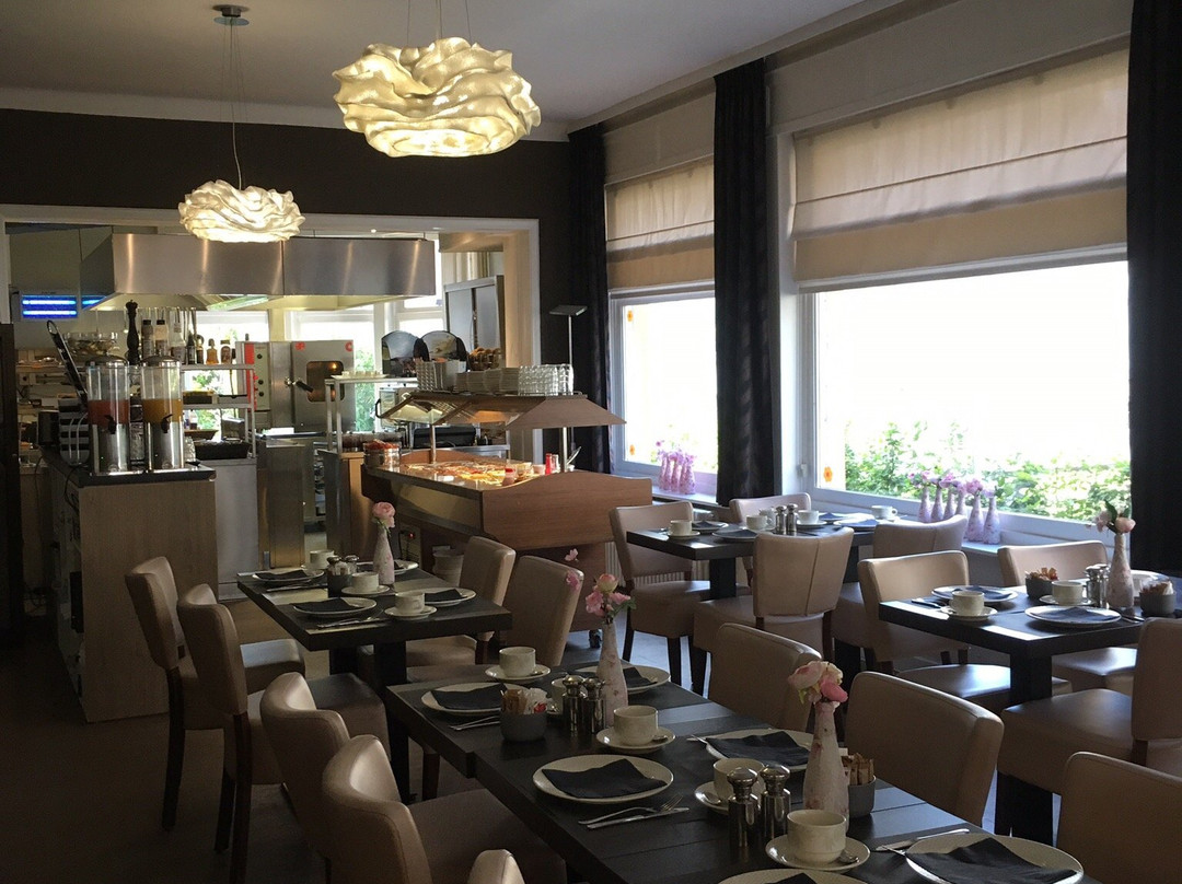 Hotel Du Soleil主图