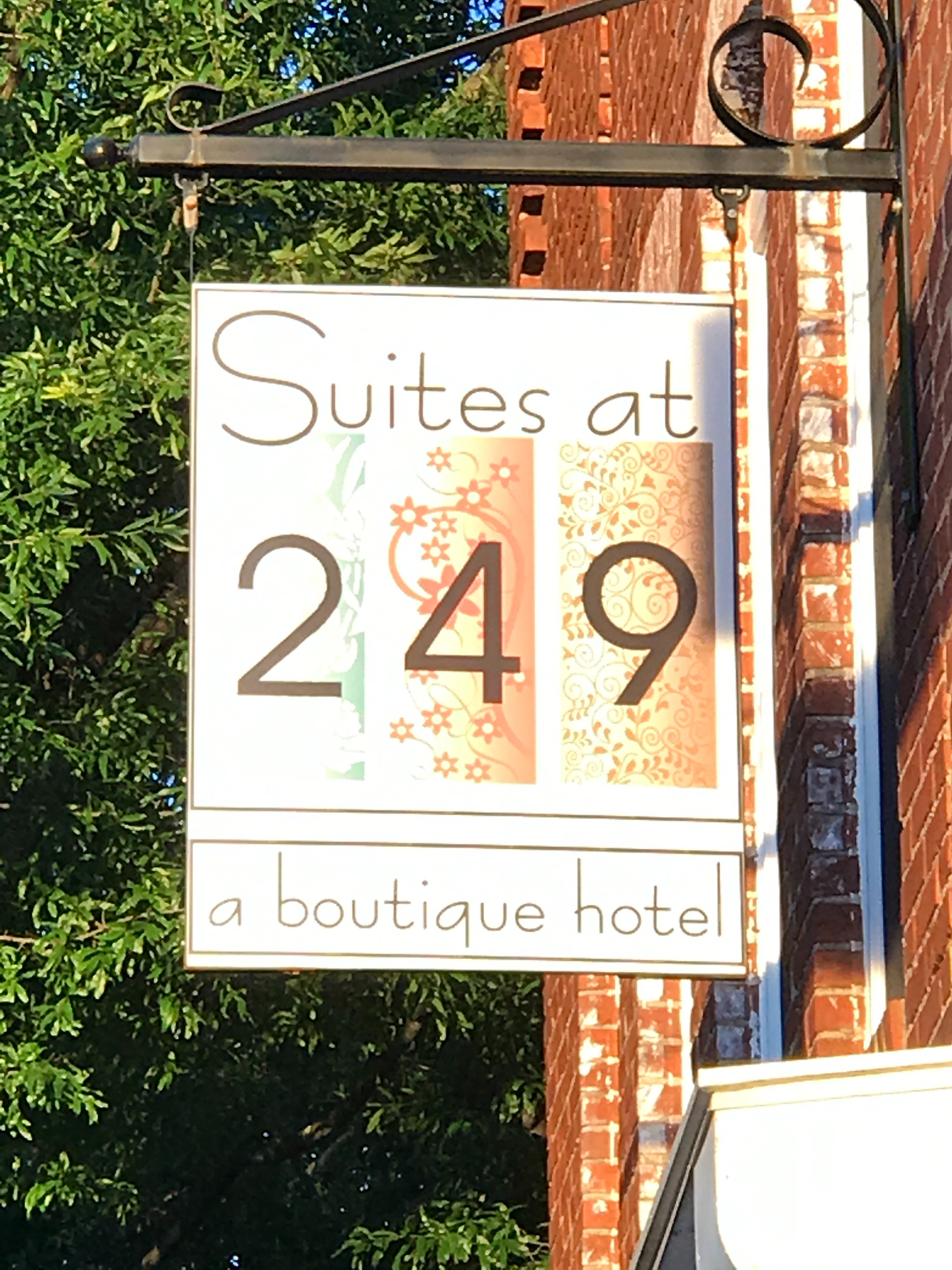 Suites at 249-浴室