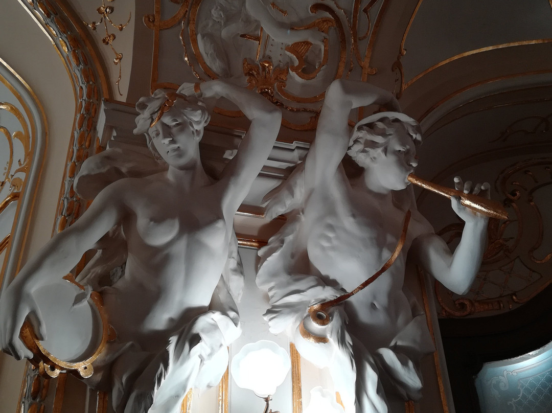 Teatrul de Stat Oradea景点图片